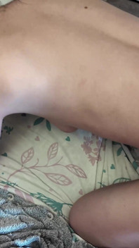 Lesbische stiefzussen ruige groep geneukt
