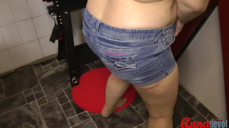 Anna Devot: Annadevot - Jeans ass spanked