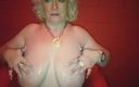 PureVicky66: विशालकाय सुन्दर जर्मन नानी समूह के स्तनों की चुदाई!