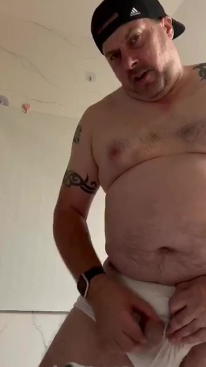 uktattooedchub74: În strâmte whities mă masturbez și am orgasm