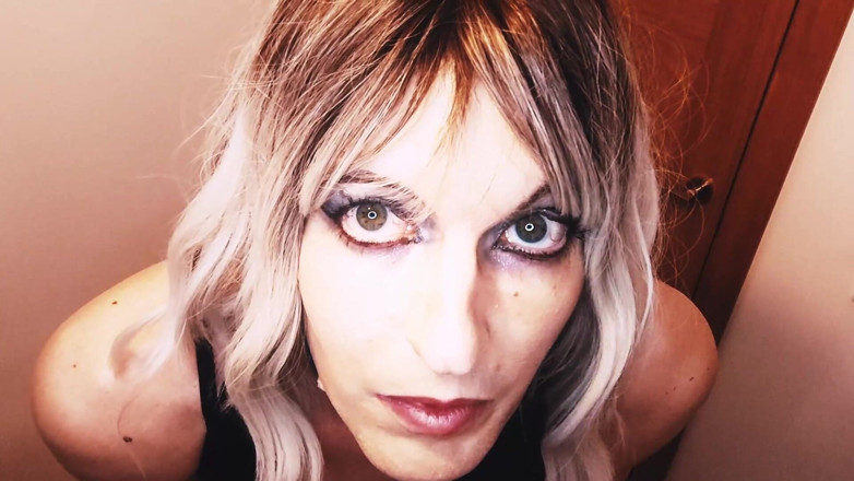 Leona: Femboy Begging You to Fuck Her