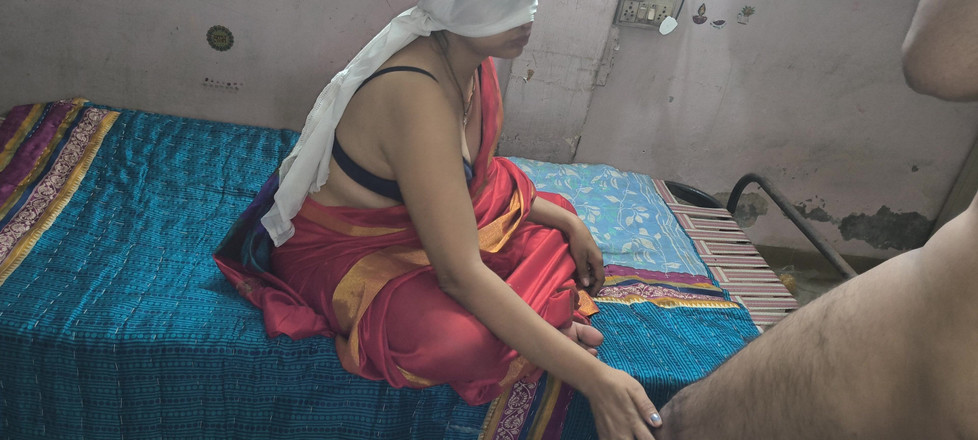 Sex with Anjali: Dasi Bhabhi i hotellrummet Full njuter av hindi ljud