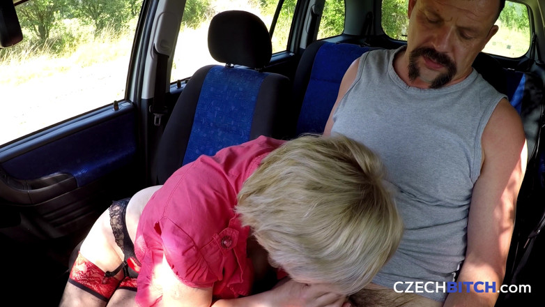 Czech Bitch: Curvă cehă 56: Păroasă, țâțoasă, matură
