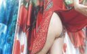 Bolly Karma: 我发现我的继妹脱衣服