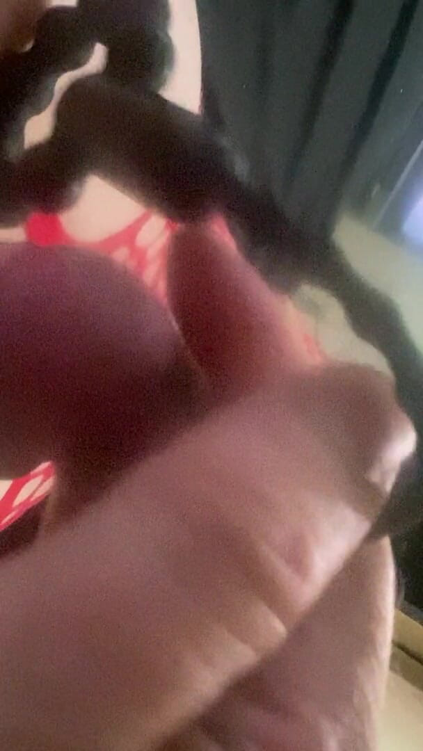 Caged slave: Cola de polla