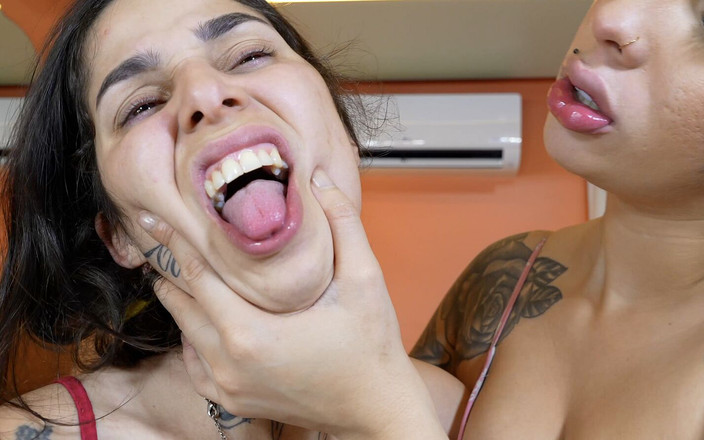 FetishKing: Çılgın lezbiyen öpücüğü hakimiyeti - gel ve güçlü öpücüklerimi hisset