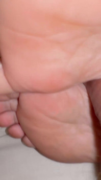 18 Years Old Stepsis Opened for Me the New Unknown Wold of Footjob. That Day I Became Feet Lover.