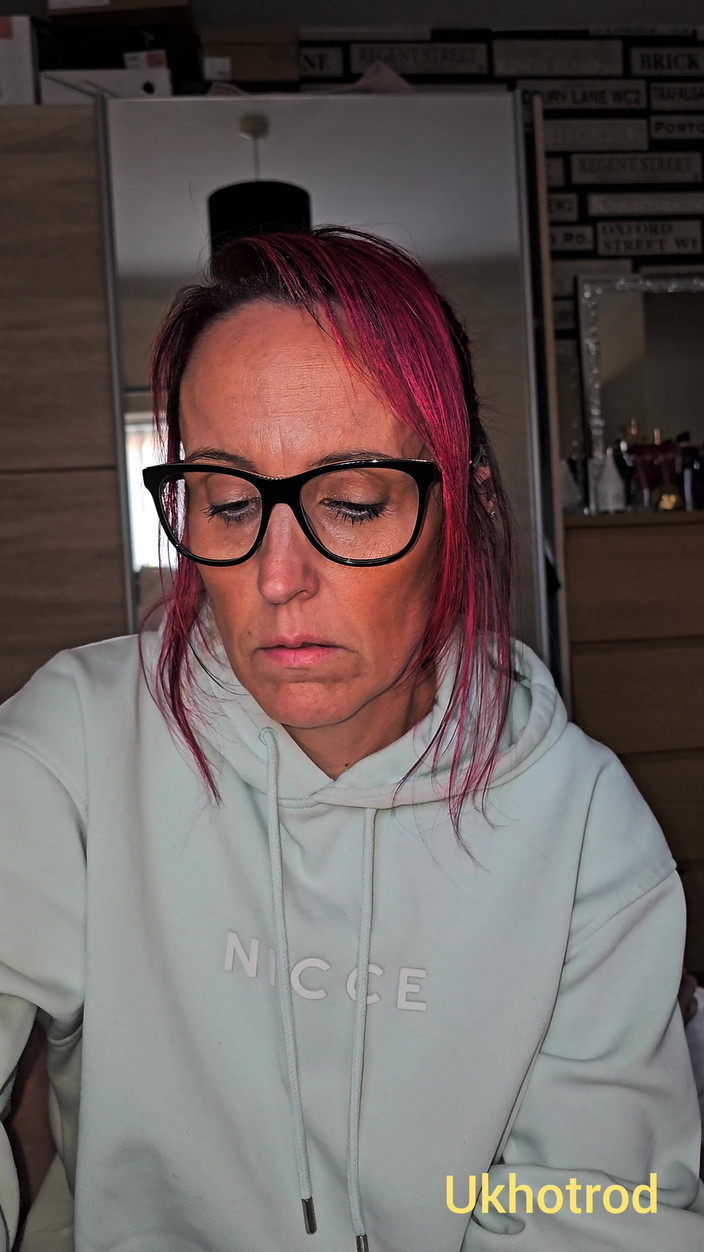 UK Hotrod: Ngomong jorok ngentot sama orang asing di toilet pub