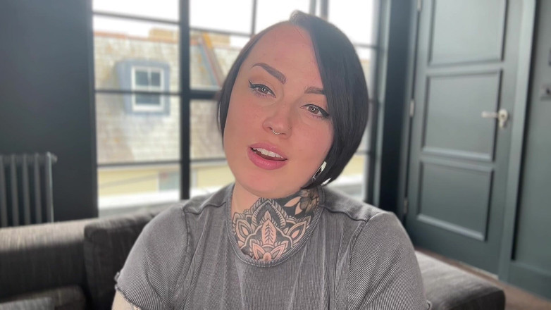 Miss Valentina: Ma obsesję na punkcie ssania kutasa