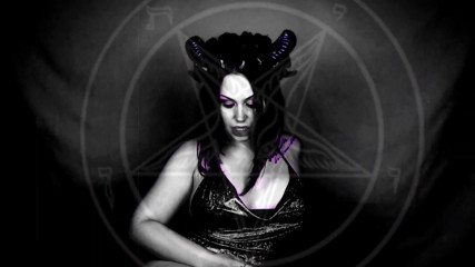 Goddess Misha Goldy: A poção demoníaca irá puni-lo por luxúria e torná-lo escravo...
