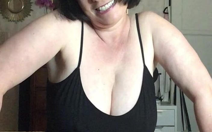 Busty brendaxxx: Step Mommy Is Here to Make Your Young Cock Cum...