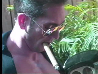 Gays Case: Chlapi zadek ohnutý a tvrdě ošukaný velkým čůrákem