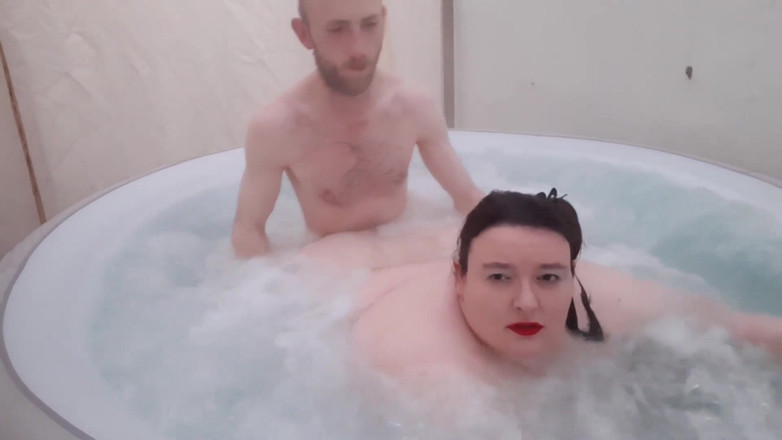 SSBBW Hunter: Fucking BBW in Hot Tub Doggy Style