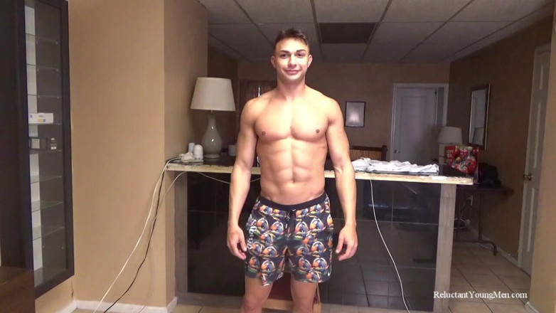 Reluctant Young Men Spanking: Scott faz Dallas Kick e Howl