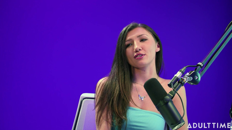 Adult Time Podcast: Maya Woulfe: Phone S*x, Edging, &amp; Loving Gonzo Scenes | the Adult...