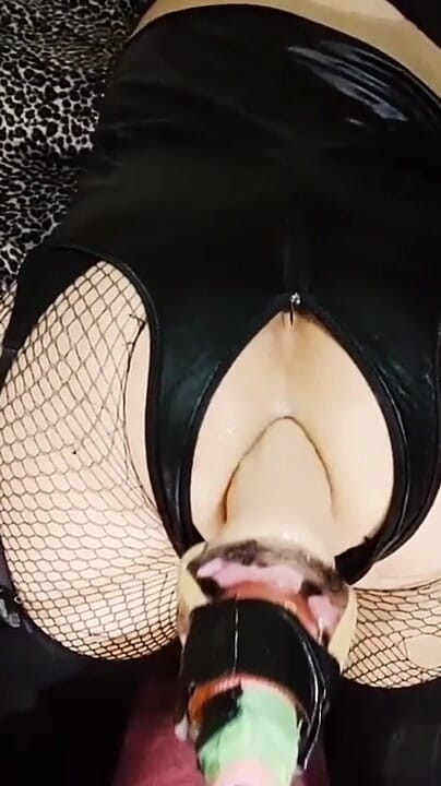 Riding Big Dildo and Cumming (Lisa X)