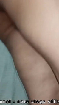 La calda matrigna sara fa una danza sexy in hijab indiano fatto in casa