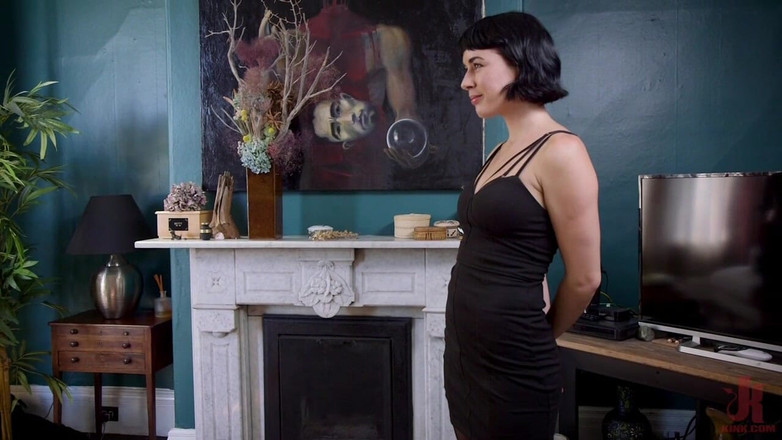 Families Tied by Kink: To be promised: psycho lesbian stepsister's sadistic obsession