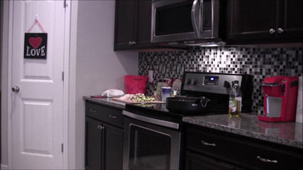 Nikki Nevada: In cucina cucina con lo chef nudo Nikki