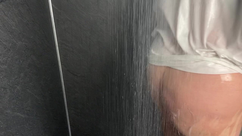 Mr MF: Frau reife füße unter der dusche werden nass und geil...