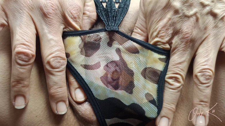 Only Ku: Ku, Die Unättliche MILF Masturbiert Mit All Ihren Spielsachen Und...