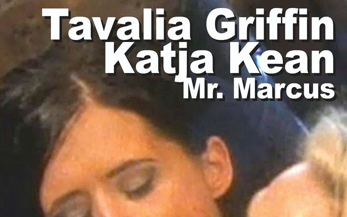 Edge Interactive Publishing: Katja Kean &amp; Tavalia Griffin &amp; Mr. Marcus menghisap bola salji