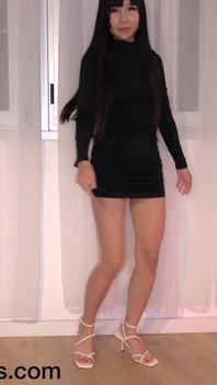 Sexy asijské nohy šlapání - 4K
