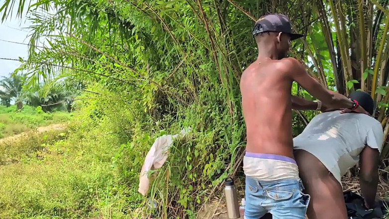 BLACKSHOOTERR: Berkongkek Di Tengah Jalan..