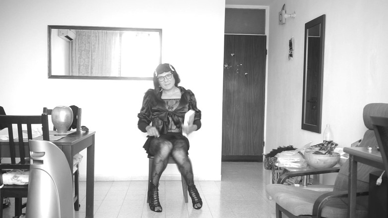 Voyager: 정말 섹시한 옷차림이에요.