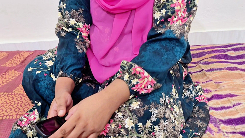 BD_X_HUB: Saya menangkap ibu tiri saya bercurang dan mengongkeknya.