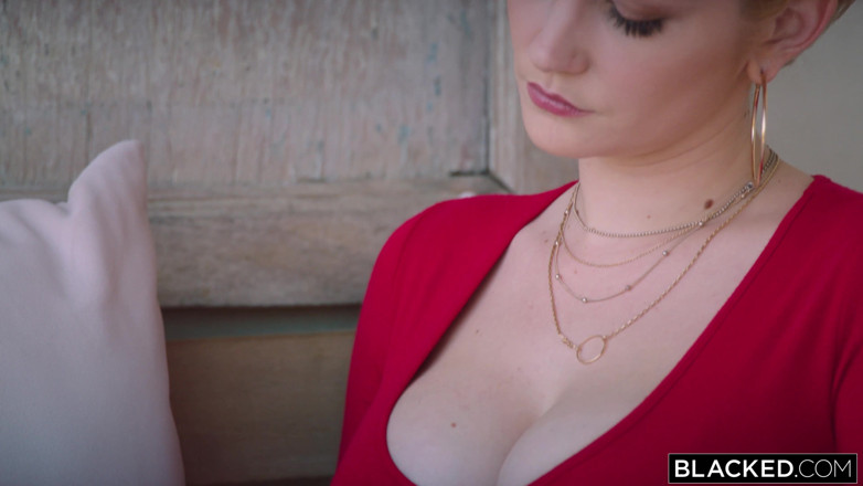 Blacked: Blacked, nikdy neměla velké černé péro a chtěla se léčit