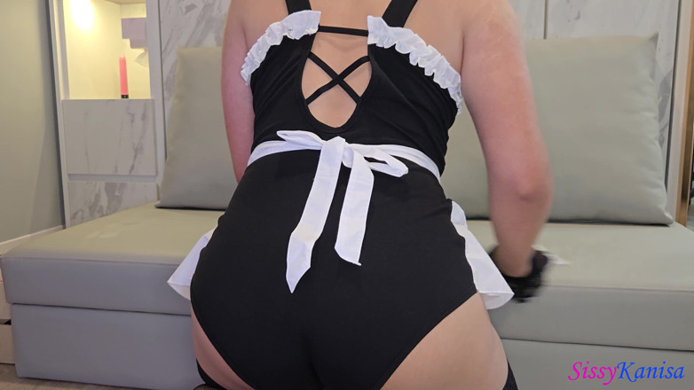 SissyKanisa: Sissy Kanisa Zimmermädchen Ep2: Sofareinigung für ihre herrin