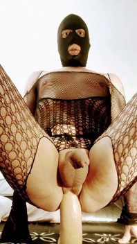 Cumslut takes xxl
