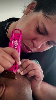 Tukang gunting rambut LGB Yang Terbaik
