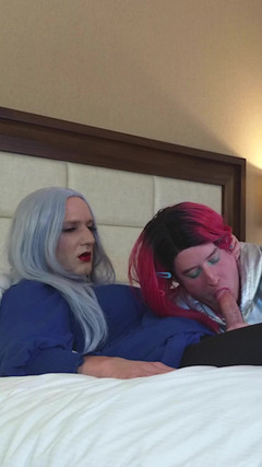 Sissy Bailey Wilde: Wunderschöne femboy-göttin bekommt blowjob von trans kelsey masters - zusammenstellung 2