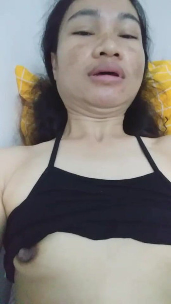 Lucky Kik: Kik bertuah menunjukkan pantat dan habis untuk awak