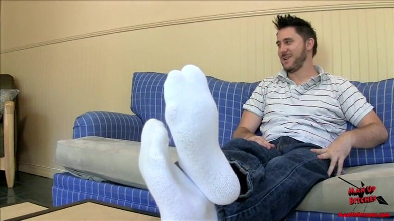 ManUpFilms: Perving on Jason's Feet