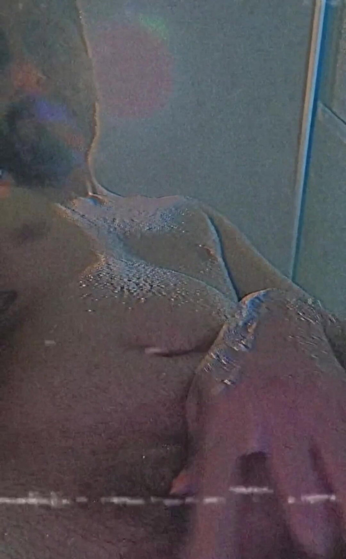 Camilo Brown: Vintage dusch ryck av, nu i VHS