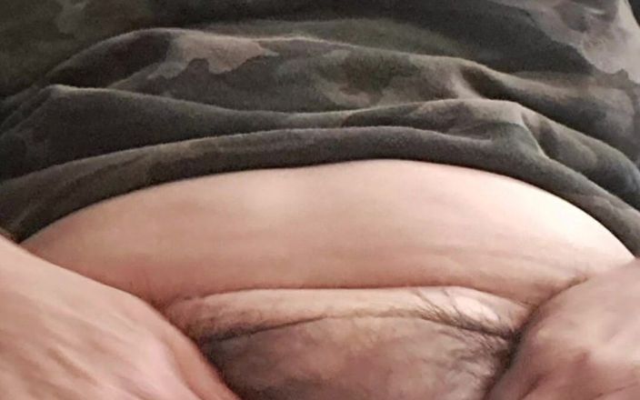 Mommy big hairy pussy: Milf caliente quiere follar