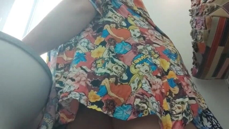 Putarankahotmilf: Dotkni se sama sebe na letišti a hraj si s...