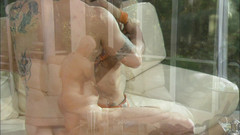 Miami Reality: 백인 남자의 자지를 빨고 따먹는 밝은 피부의 흑누나 마누라