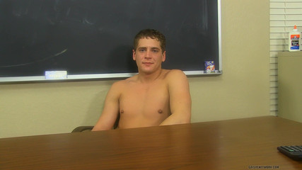 Teach Twinks: Max rád učí twinks