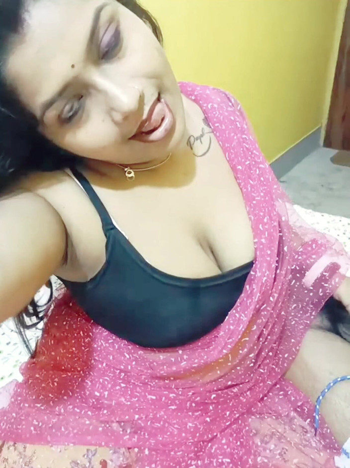 Nisha bhabhi ki chudai: 남편의 페니스 빠는 여자 따먹기
