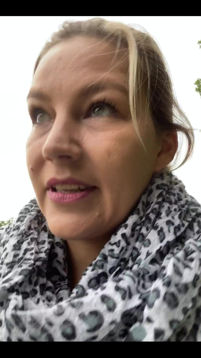 Daddys Luder: Avant-goût exhibitionniste