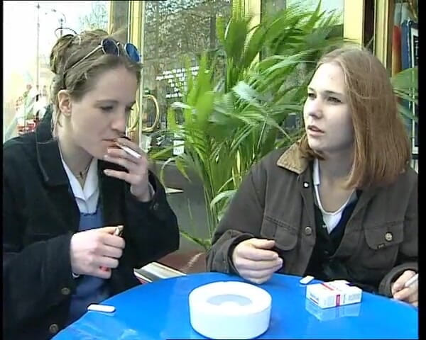 YOUR FIRST PORN: Deux amis veulent juste jouer