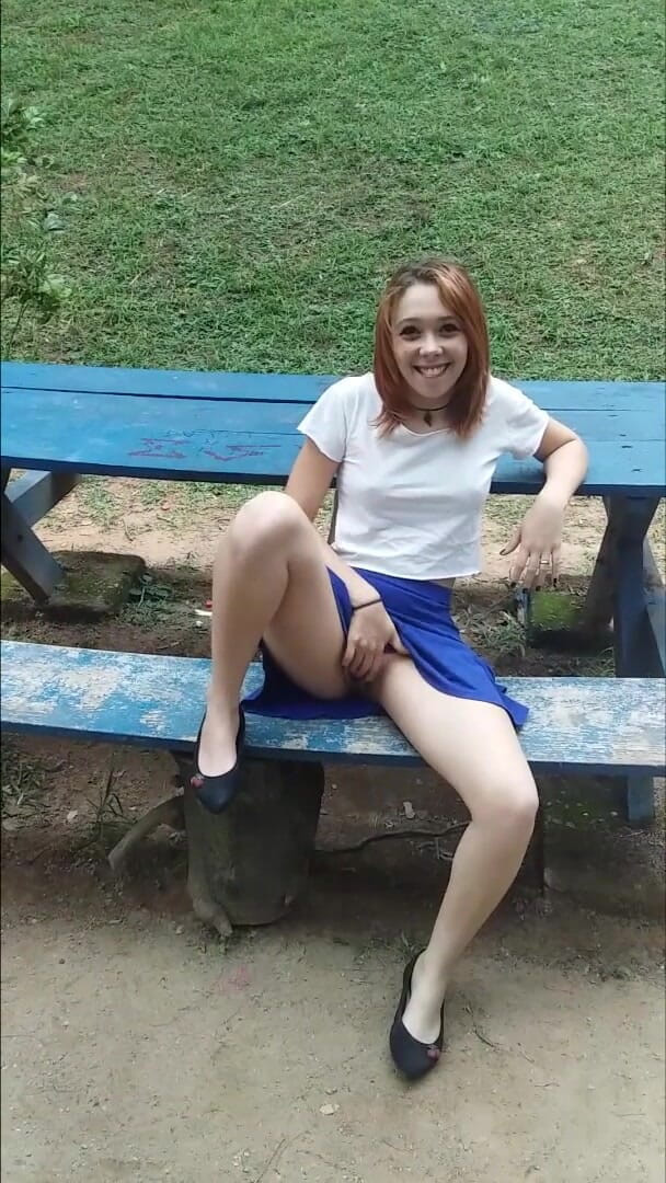 Cherry Adams: Я показав свої груди та пизду в ******