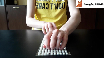 Saegin: 1[ASMR] Дряпання страз (не розмовляючи)
