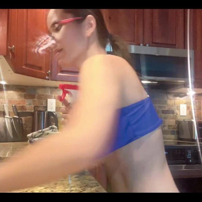 sweethanajapanese: Seksi di dapur