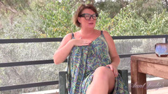 Aunt Judy's: Auntjudys - Vaše prsatá macecha Jojo vám dá JOI na terase