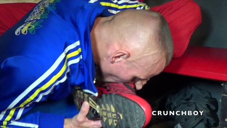 Sneaker gay: Jordan and Romantik fuckin bareback in sports clothes